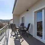 Stone - Pool House 100 Meters From The