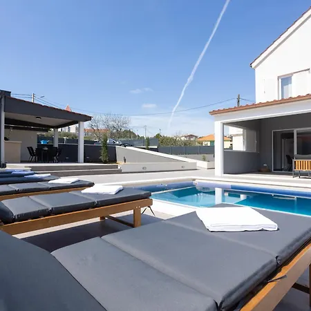 וילה Stone - Pool House 100 Meters From The Vinišće